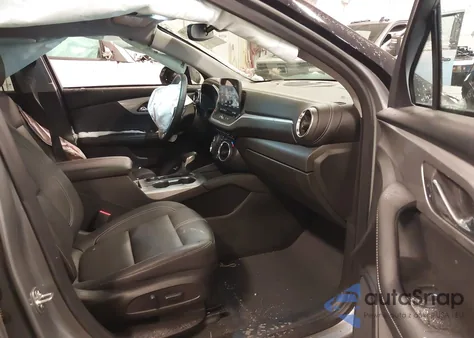 2024 Chevrolet Blazer Awd 3Lt from USA, damaged, VIN 3GNKBJR45RS167000